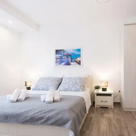 Apartment Aussie Biograd Na Moru