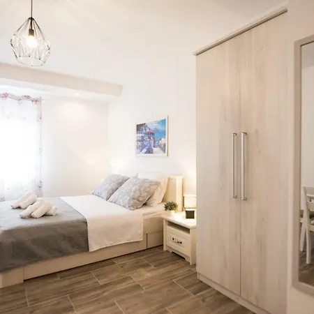 Apartment Aussie Biograd Na Moru